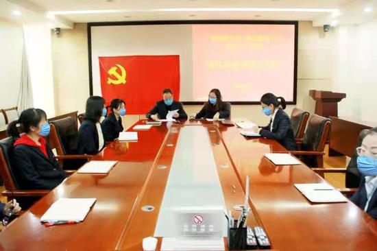 内蒙古电力集团乌海供电公司变电管理处党工团联合开展“安全生产月”标准化巡视演练 用规范流程筑牢安全防线